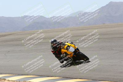 media/Apr-10-2022-SoCal Trackdays (Sun) [[f104b12566]]/Bowl (11am)/